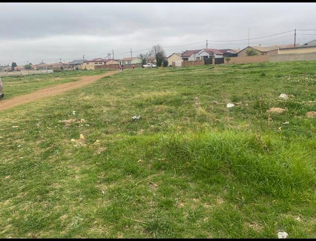 270M² VACANT LAND FOR SALE IN STRETFORD